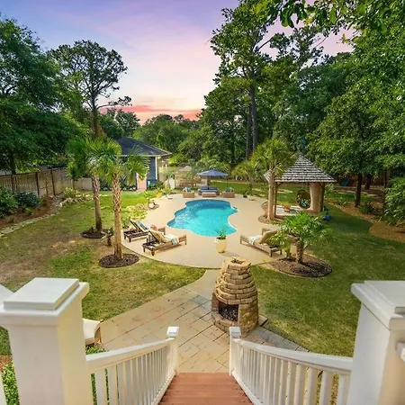 Private 6 Acre Estate Minutes From Wrightsville